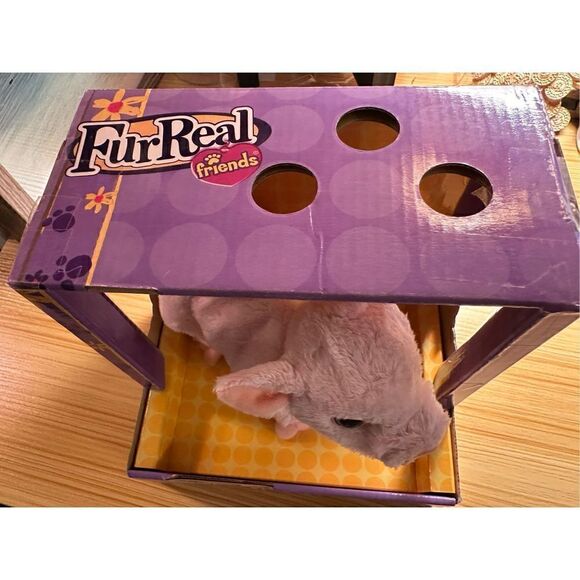 FurReal Friends Newborn Piglet 2006 Sealed Collectible NIB - Picture 6 of 12